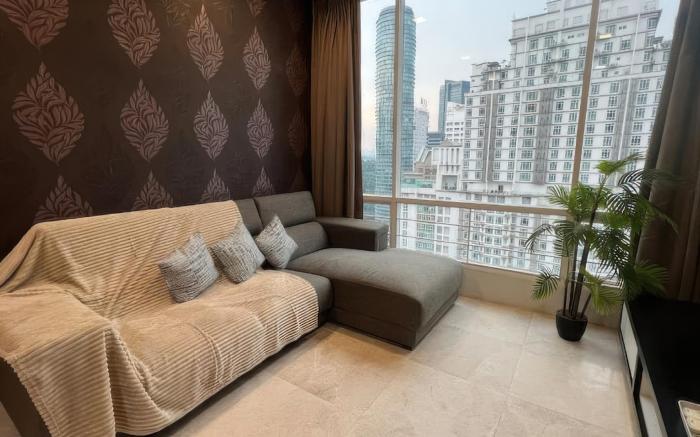 SOHO Suites KLCC by Emily in Town