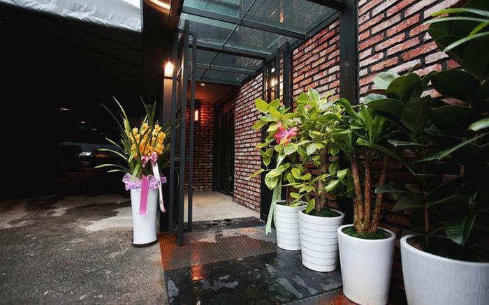 Gangnam YAJA Gangnam Nonhyeon Branch