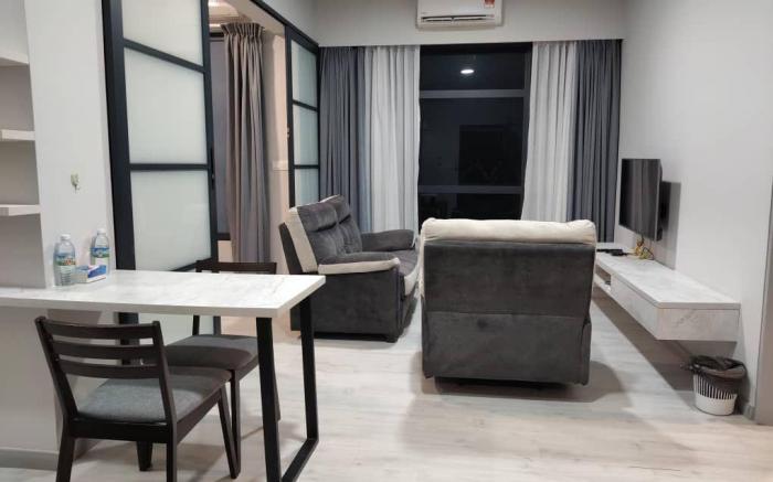 JQ PREMIER SUITES T2 L11