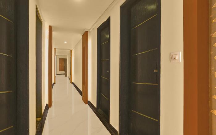 Collection O Lodha Experia Mall Dombiwali Formerly RR Suites