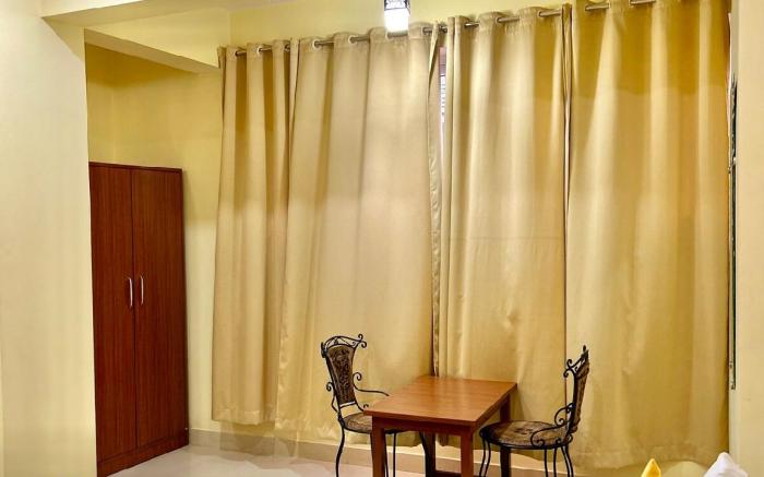 Stylish tidy stay  (baga beach 1km)