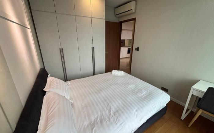 Sky Suite KLCC Chill 3BR2B 08