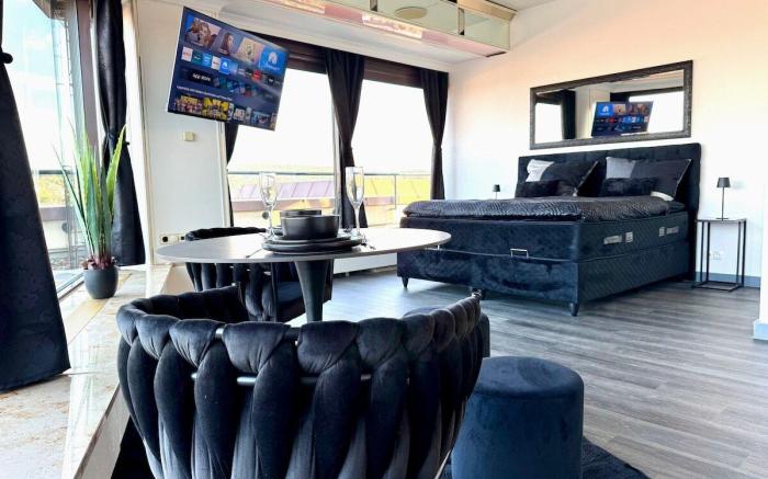 Deluxe Penthouse Suite zentral mit Goldstadtblick