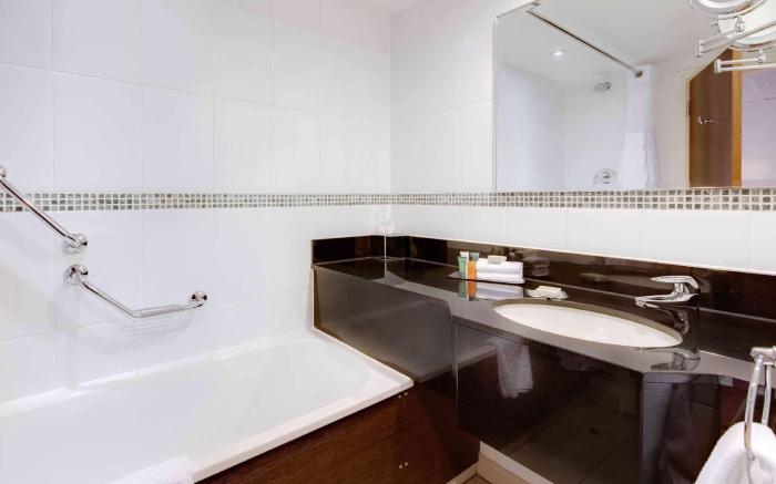 DoubleTree by Hilton Manchester Airport