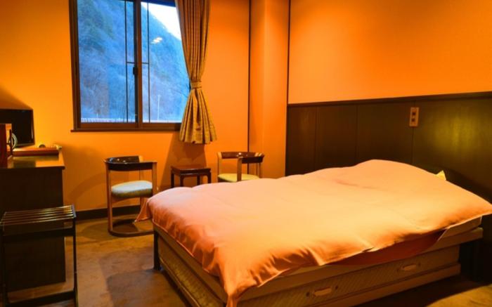 Sanyasou no Yado Futari Shizuka