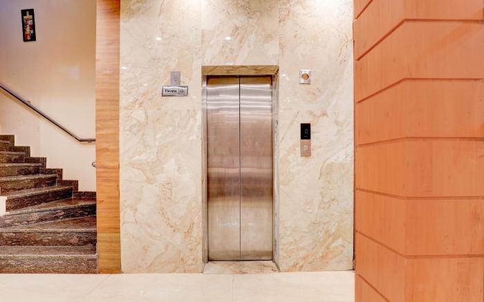 Super Townhouse Oak Dehradun Court Formerly GK Residency