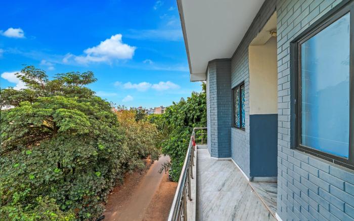 Super Hotel O DLF Phase 1 Metro Station Gurugram