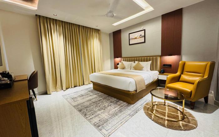 ROYAL ACE BOUTIQUE HOTEL - Bhartiya City
