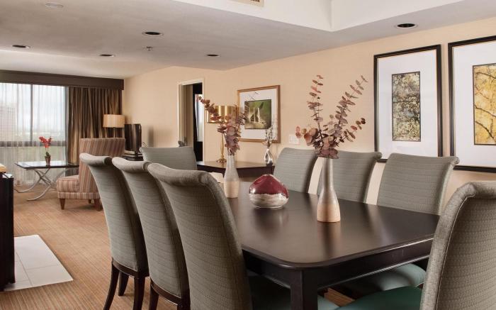 Embassy Suites by Hilton Nashville Airport