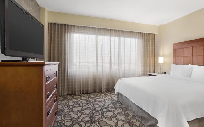 Embassy Suites San Antonio International Airport Hotel