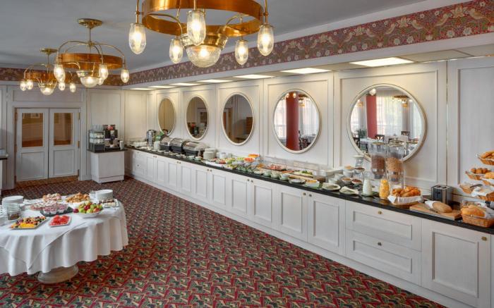 Hotel Savoy