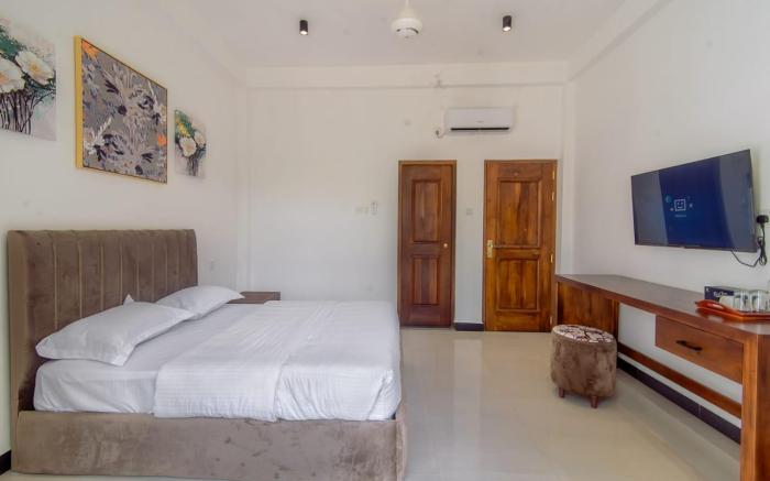 Harohi Hotel and Residence