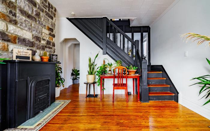 King Bed – Convention - Parking Free - Short North