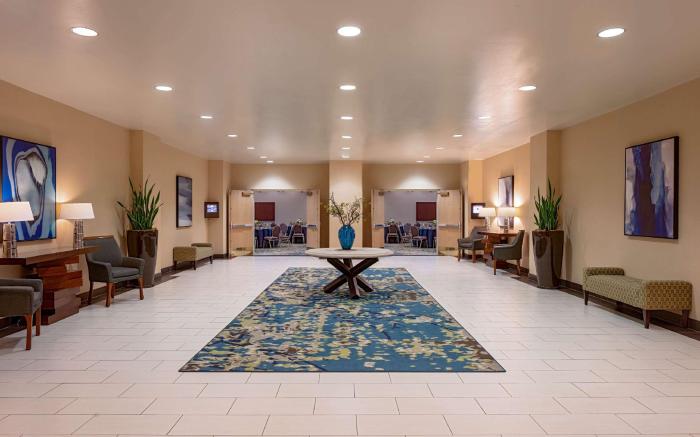 Doubletree Suites by Hilton Salt Lake City