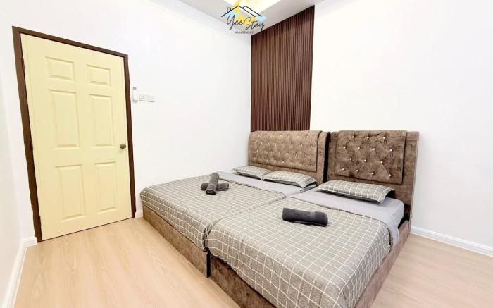 UjongPasir18pax|Landed10minstoJonker