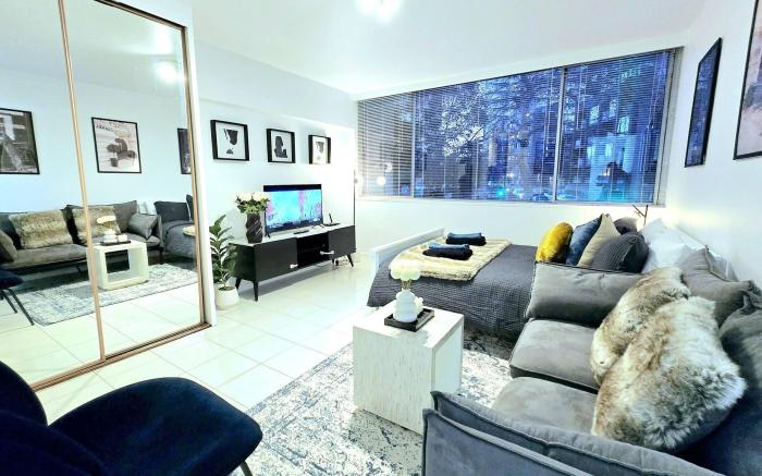 Bright  Stylish Studio Near City