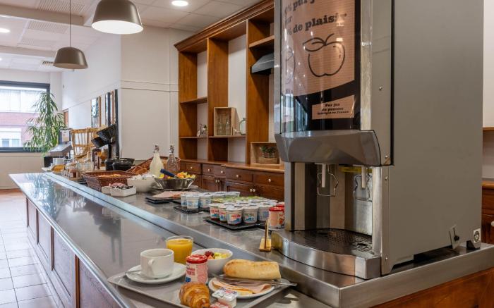 B&B HOTEL Amiens Centre Cathedrale