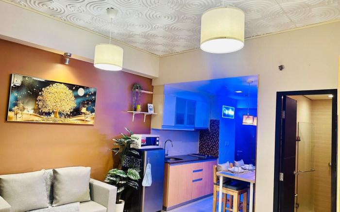 We Vibe, 101 Newport Blvd near the airport NAIA 3