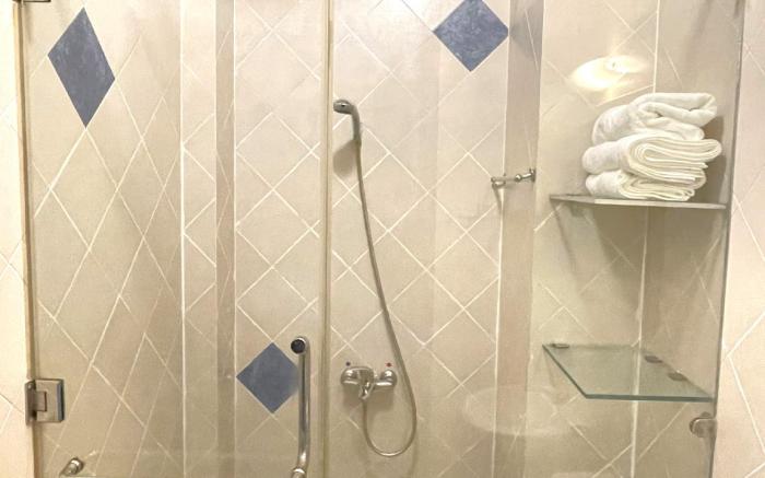 ST Hotel (Bui Vien Walking street)