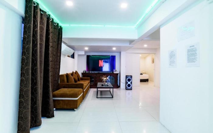 Cozy 6BR Pool Villa Close to Beach (CP6)