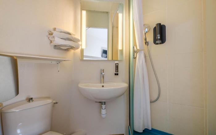 B&B HOTEL Villeneuve Loubet Plage