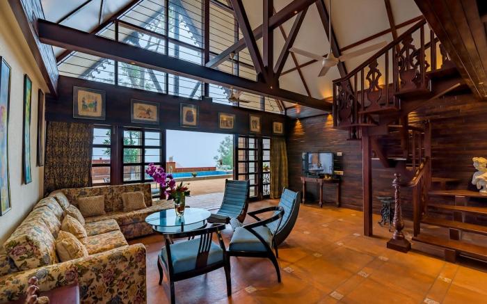 Tudor Rose- a beautiful wooden chalet in Panchgani