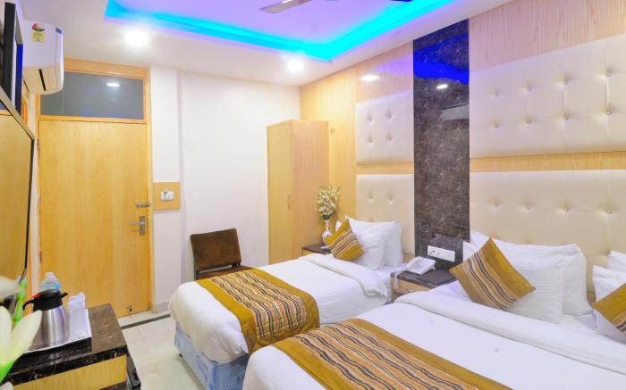 Hotel Karlo castle by ST