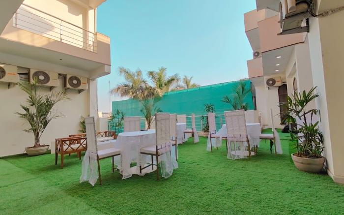 Hotel Signature Luxe Inn