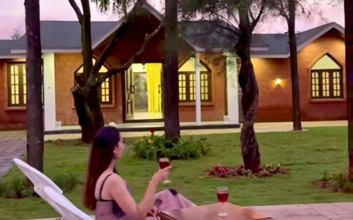 Spanish Cherry villa panchgani 