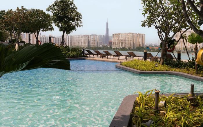 The Sun Avenue Riverside Apartments in District 2