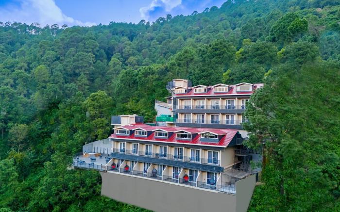 Sterling Ameris Kasauli