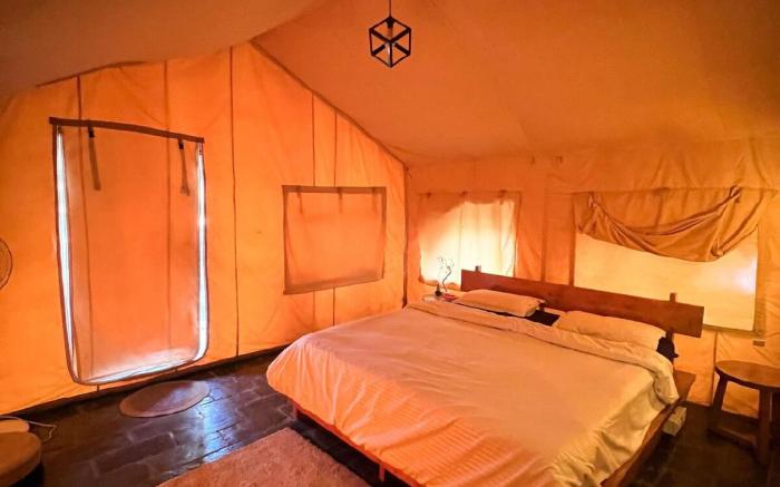 H2H - Glamping 2 tents | Bir Himachal by Homeyhuts