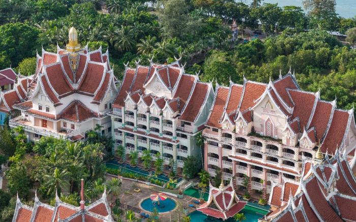 Le Ayodhaya Palace Krabi Beach Resort