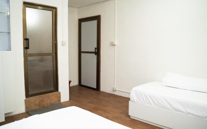 Aarya Wellness & Hostel 