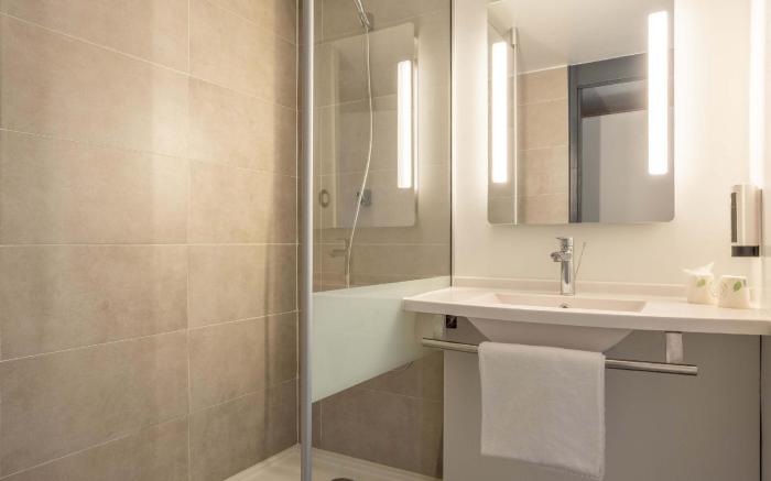 B&B HOTEL Valenciennes Sud