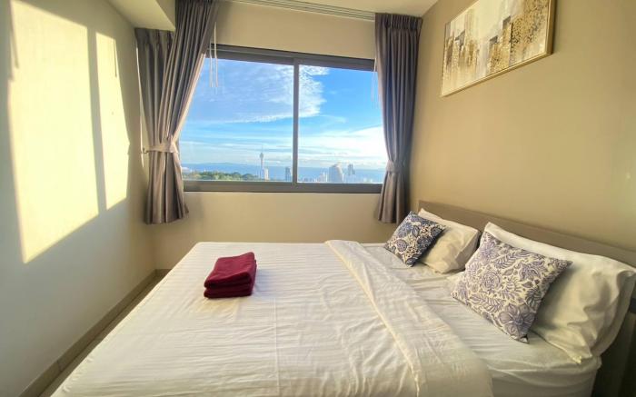 Sea View High Floor 2 Bed Room-Excellent Location