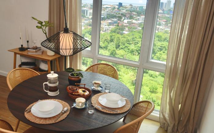 Abreeza Mall Gem | Sea and Sunrise Corner View