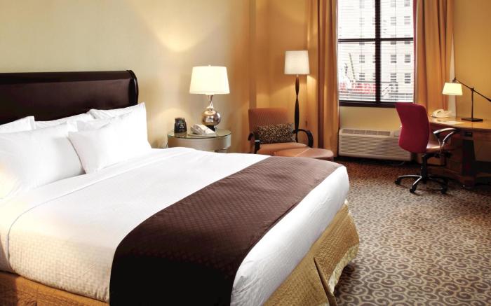 Doubletree Hotel Memphis Downtown