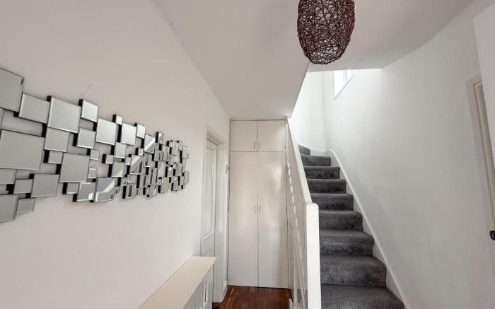 Bassetts House - Mins to Central London