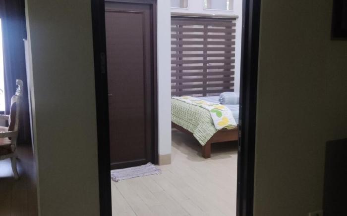 Guesthouse Right in front of uin, near the Toll.