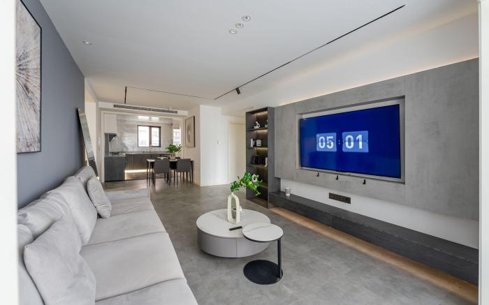 Best Seller Family Suite with Shanghai Tower View