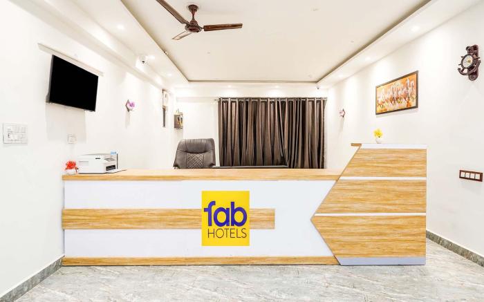 FabHotel Golden Inn