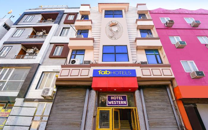 FabHotel Western