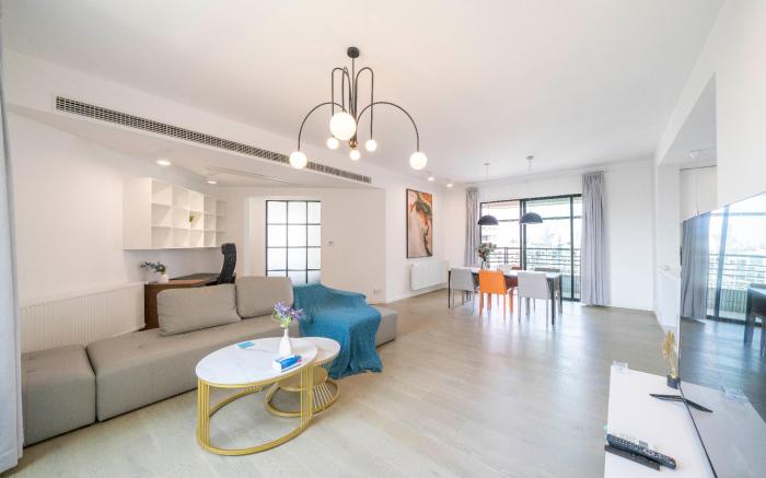 Tyms Elegant 4BR Family Residence Novel 