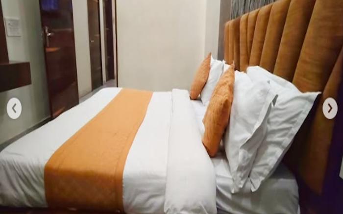 Hotel Baba's Inn - Pitampura