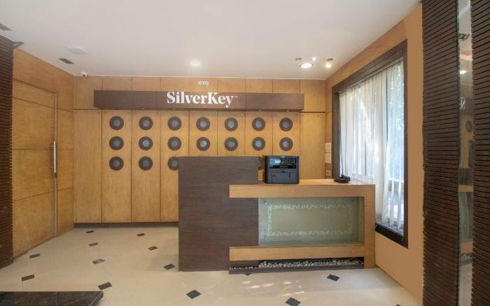 SilverKey Executive Stays 39622 Mayfair Tower