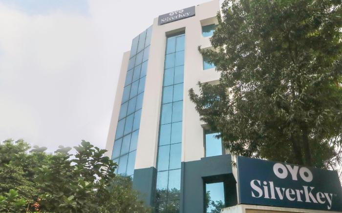 SilverKey Executive Stays 39622 Mayfair Tower