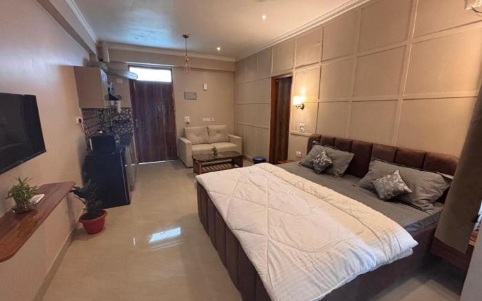 Studio 2 by AllWaysStays