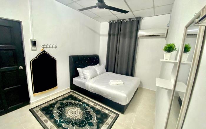 Black & White - Sukay Homestay