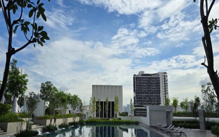 Savvy @ Riana Dutamas By Emily In Town